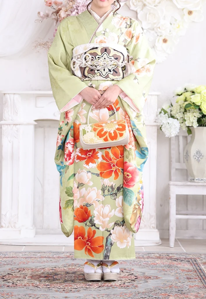 ことえヒワ芍薬の振袖。正面から見た全身コーディネート（着用例B）
