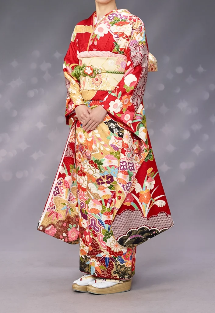 赤×金松竹梅牡丹の振袖コーディネート|京都で振袖レンタル・前撮り撮影