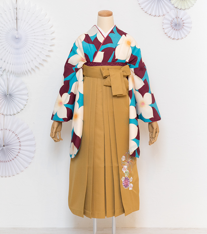 ワイン色の花柄二尺袖とからし色の卒業袴レンタル